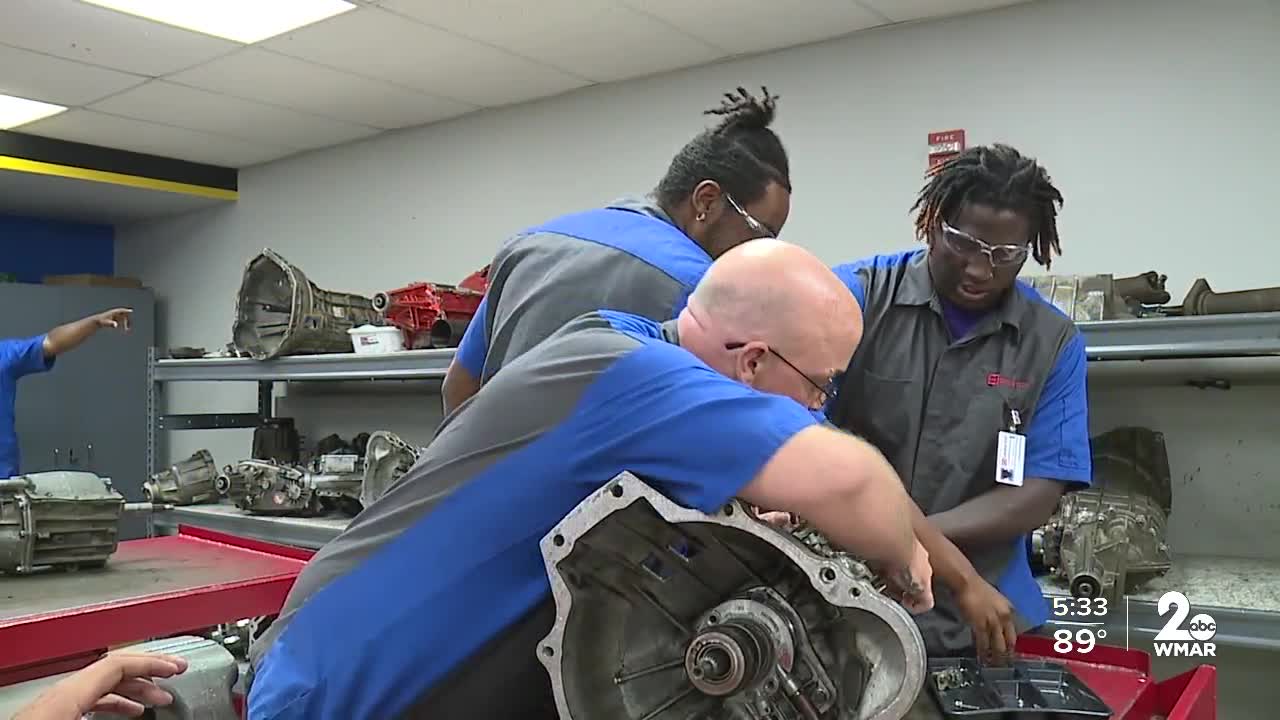 How Long Does the Lincoln Tech Automotive Program Take? Full Details & Enrollment Guidance How Long Does the Lincoln Tech Automotive Program Take? Full Details & Enrollment Guidance