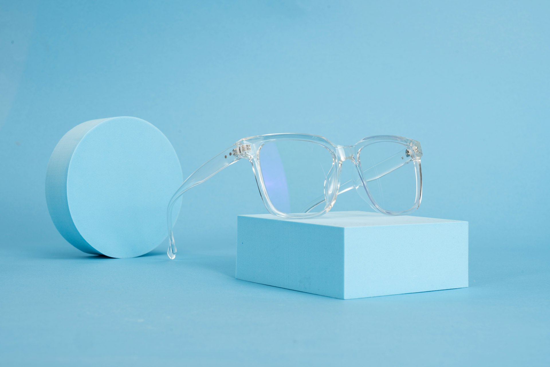 Unlocking Eye Comfort: The Real Benefits of Blue Light Blocking Glasses